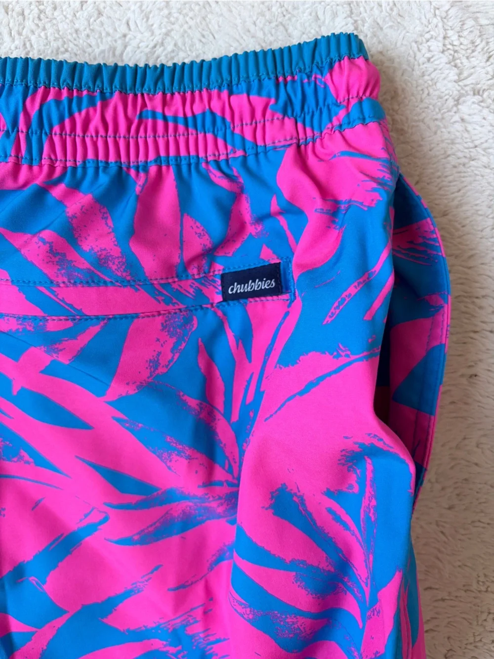 Chubbies Men's The Palm Springers Lined Pink & Blue 4” Swim Shorts Large